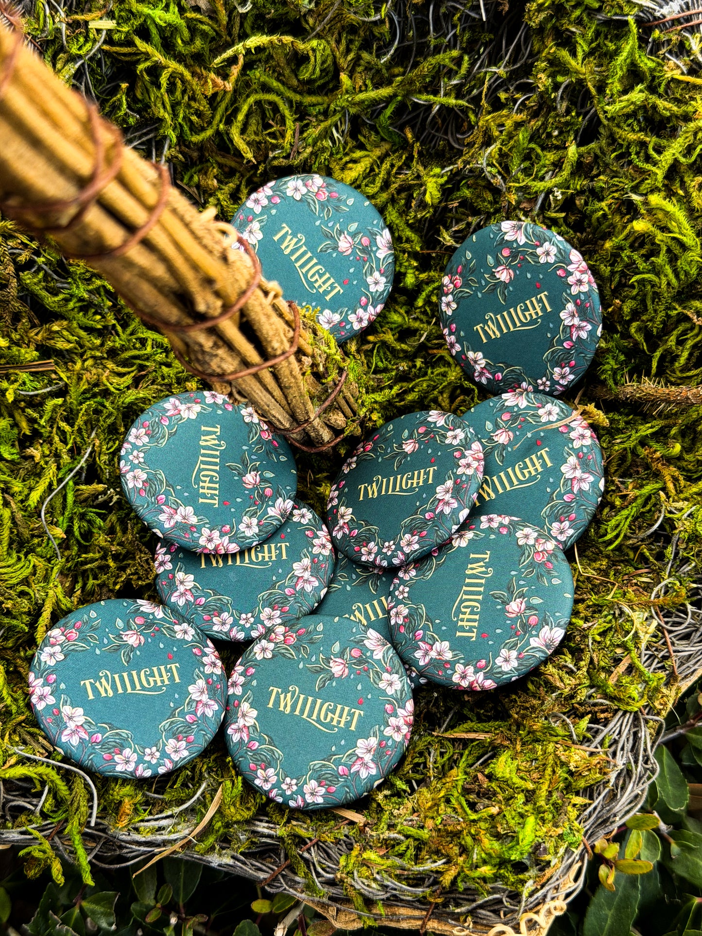 Twilight buttons set of (2)